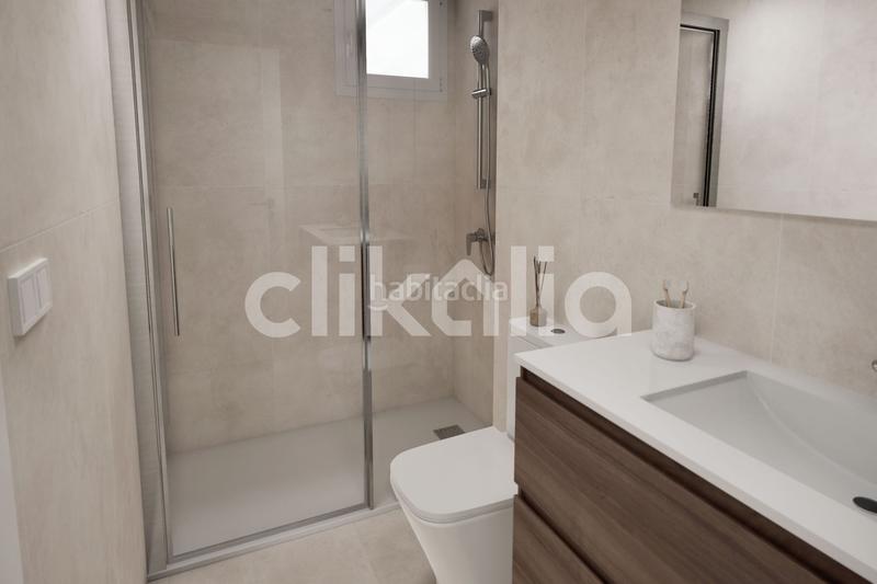 Foto 593057a3-0f61-475e-a643-10326fb8e51a. Appartamento in Parque Ayala - Jardín de la Abadía - Huelín Málaga