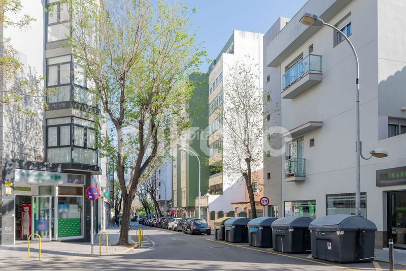 Foto 2a4d7e4c-1594-4b2b-a4c3-ec2d043ba1d3. Pis amb piscina a Asdrúbal - Bahía Blanca Cádiz