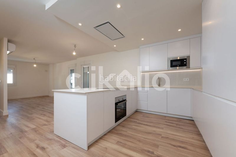 Foto 51ab0bfa-9f07-4b00-91f0-590d3f89cd56. Pis amb piscina a Asdrúbal - Bahía Blanca Cádiz