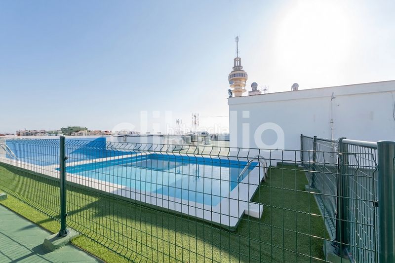 Foto d4eeba77-d578-45aa-804e-952705fa5fe6. Pis amb piscina a Asdrúbal - Bahía Blanca Cádiz