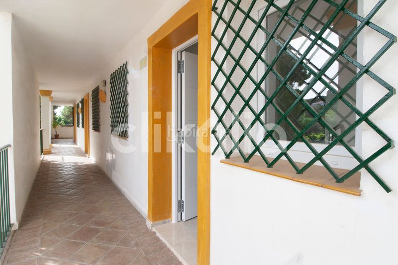Foto ee1ae3d5-8a75-4ba3-8415-8b948a9837a5. Pis amb piscina a Cabopino - Artola Marbella