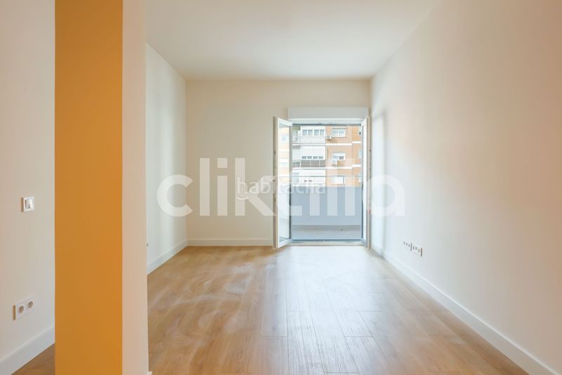 Foto 6a1bac3e-9b2f-4021-a230-462dc0c7d112. Piso en Pacífico Madrid