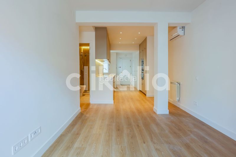 Foto 6beb4af7-c75c-41c7-b6a6-1ba77fc7a687. Piso en Pacífico Madrid