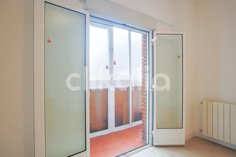 Foto d78b8a9a-a329-4778-9340-ab935f1e728a. Alquiler piso en Vista Alegre Madrid