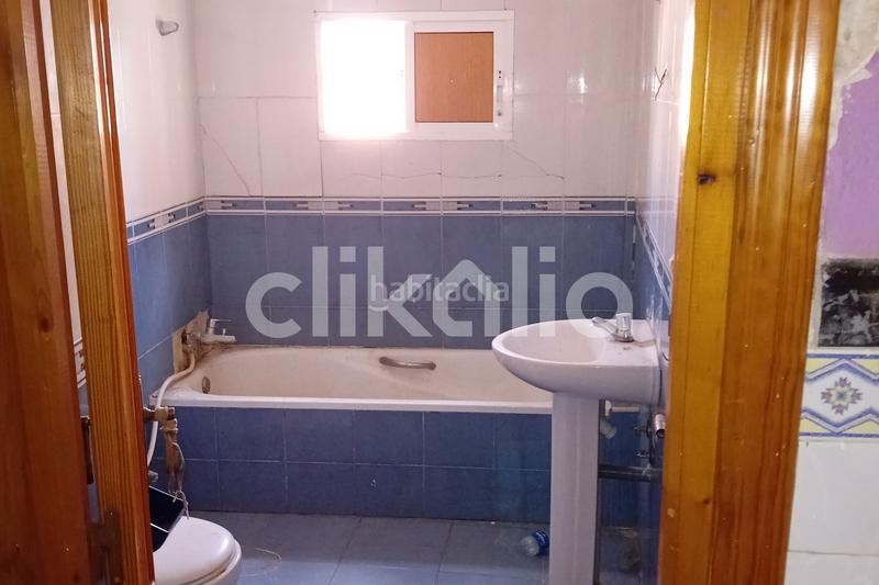 Foto d16b1f67-97d5-413e-bc0c-71b97741ae02. Casa amb calefacció a La Chanca - Pescadería Almería