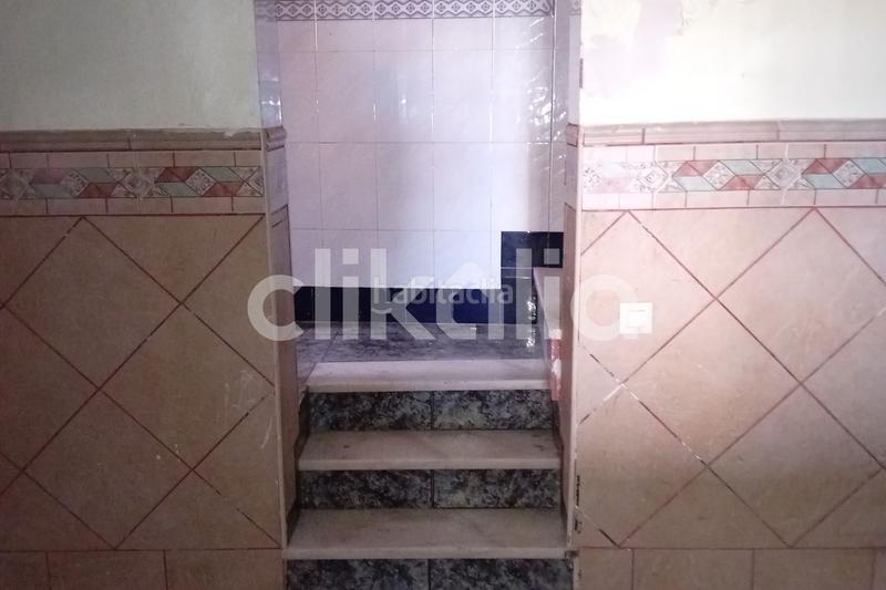 Foto f9240174-3c9f-4dfc-8e97-4be935b83995. Casa amb calefacció a La Chanca - Pescadería Almería