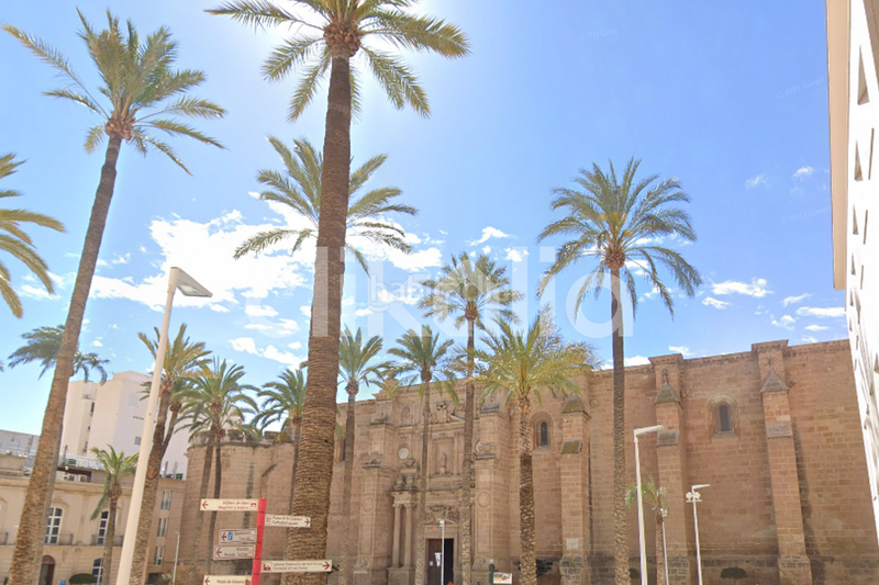 Foto 1e77cb5b-747b-4ae6-808b-862d0a07a8a8. Maison avec chauffage dans La Chanca - Pescadería Almería