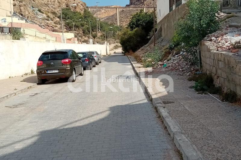 Foto b356eb75-90be-4ce4-8589-e0443c2fa729. Maison avec chauffage dans La Chanca - Pescadería Almería