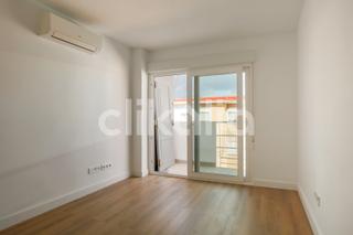 Rent Flat in Reyes Católicos