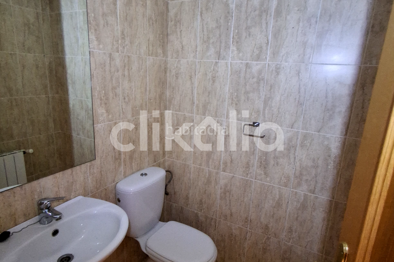 Foto 38157be0-9f6a-4dad-a54b-fb060ce66f8f. Casa amb calefacció aparcament a Centre-Zona Alta Alcoi