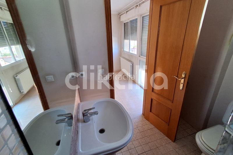 Foto 397a3b48-6243-4d46-aed4-133841d1f3a5. Casa amb calefacció aparcament a Centre-Zona Alta Alcoi