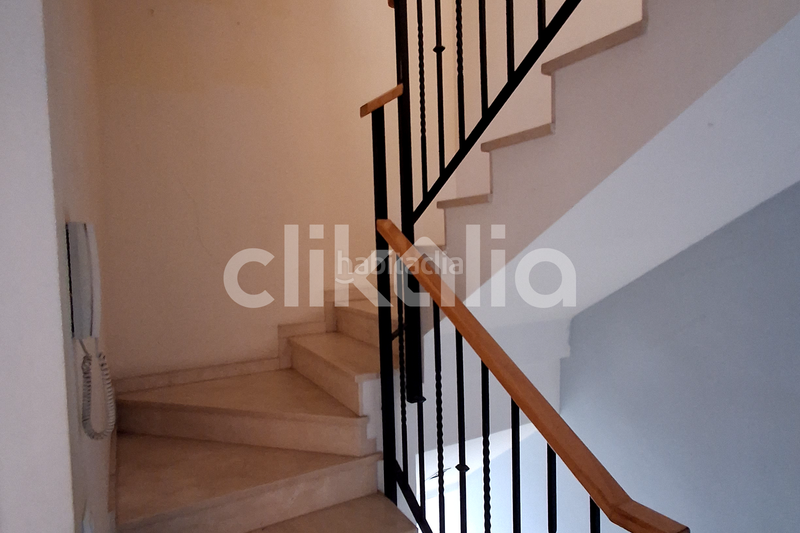 Foto a31dd83b-e379-4907-9e04-6a2dbdf30ef4. House with heating parking in Centre-Zona Alta Alcoi