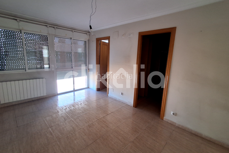 Foto b893edf7-a0c1-41d9-a06a-f7ad5ee6b9df. House with heating parking in Centre-Zona Alta Alcoi