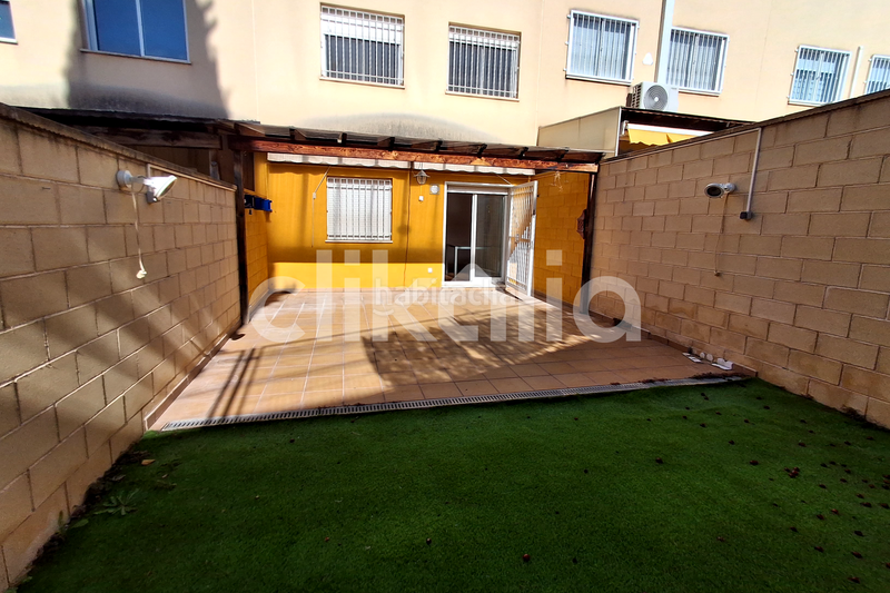 Foto c2feb653-f1f9-4fb8-bf4b-12e7ecc7d9db. House with heating parking in Centre-Zona Alta Alcoi