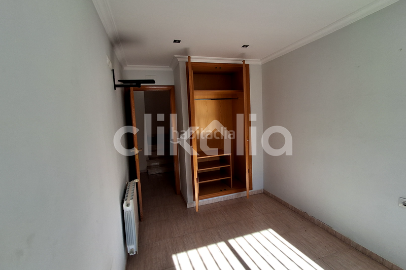 Foto f71e7cd4-6b52-401e-8697-113cdf5e1877. House with heating parking in Centre-Zona Alta Alcoi