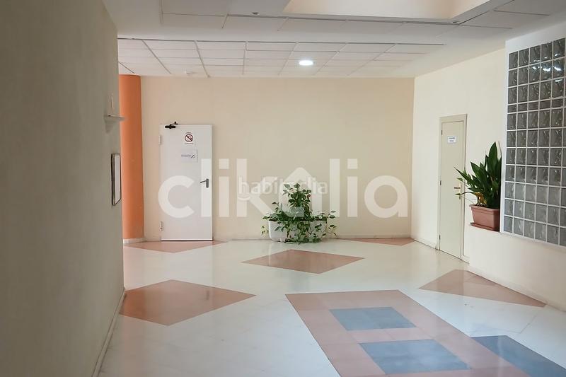 Foto 1abc3579-7cfc-4a8d-bbd5-1c763eba2e12. Pis amb calefacció aparcament piscina a Camino de los Neveros - Serrallo Granada