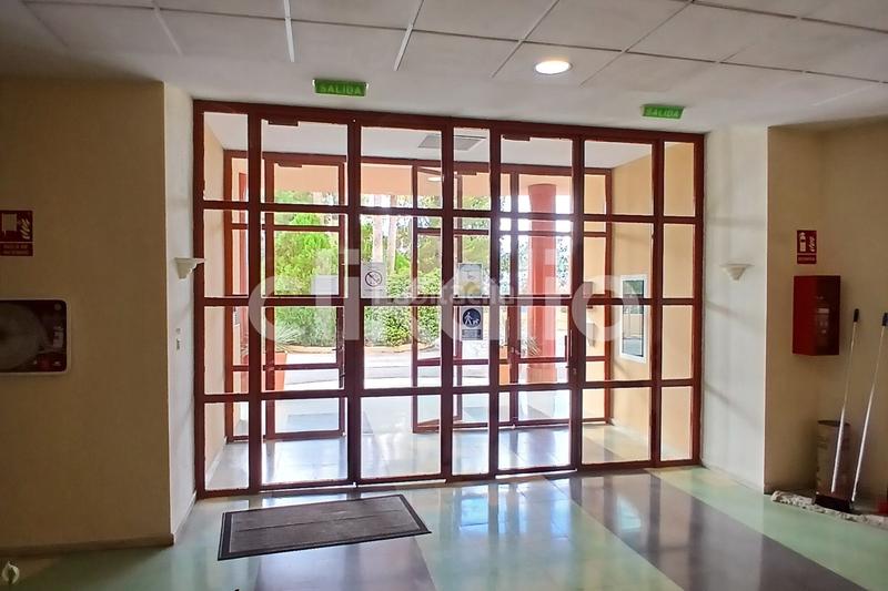 Foto 65ab9bef-8c29-444b-ad12-dd260a9b1e8f. Pis amb calefacció aparcament piscina a Camino de los Neveros - Serrallo Granada