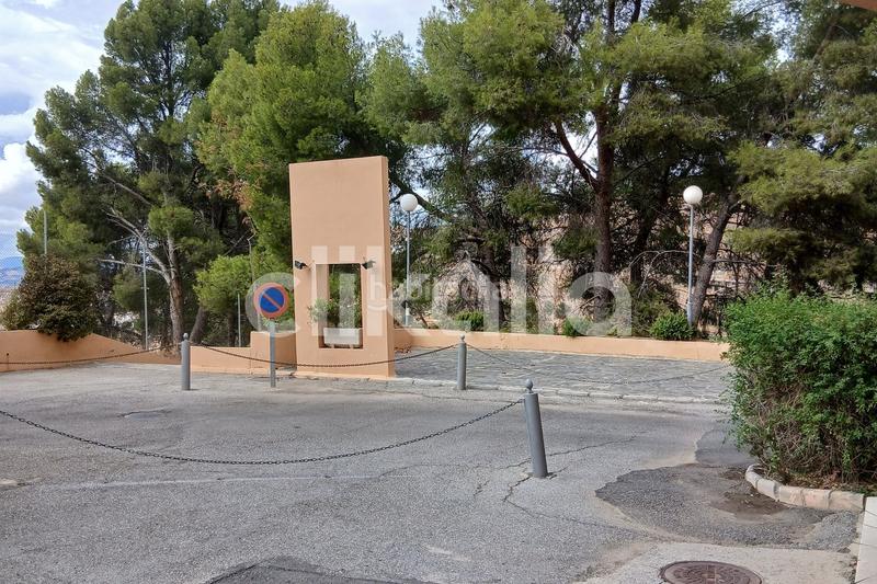 Foto 92c5cb7b-4016-437a-83e3-350b629f4926. Pis amb calefacció aparcament piscina a Camino de los Neveros - Serrallo Granada