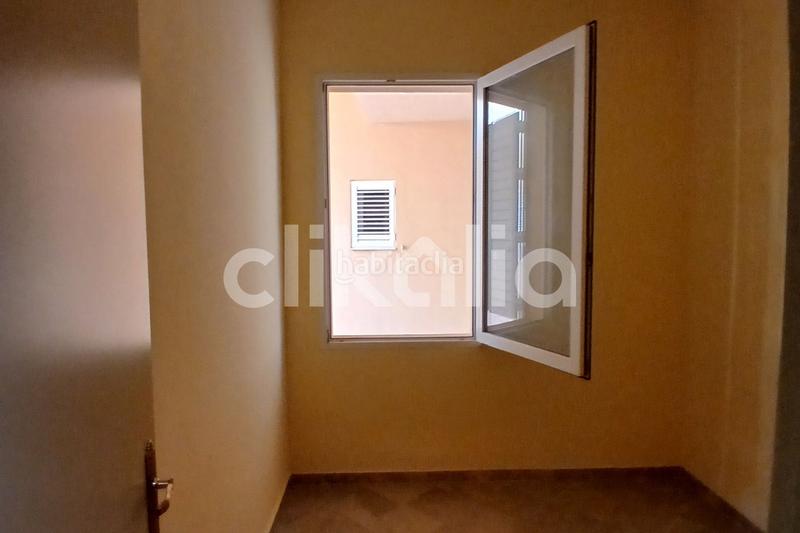 Foto c6aca61f-b3d0-49a0-9dd7-c0d970bd0d60. Pis amb calefacció aparcament piscina a Camino de los Neveros - Serrallo Granada