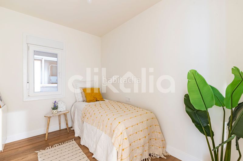 Foto e9eb9b58-d4a6-48d9-b5eb-fb0a6129d3c4. Flat with heating in Fort Pienc Barcelona