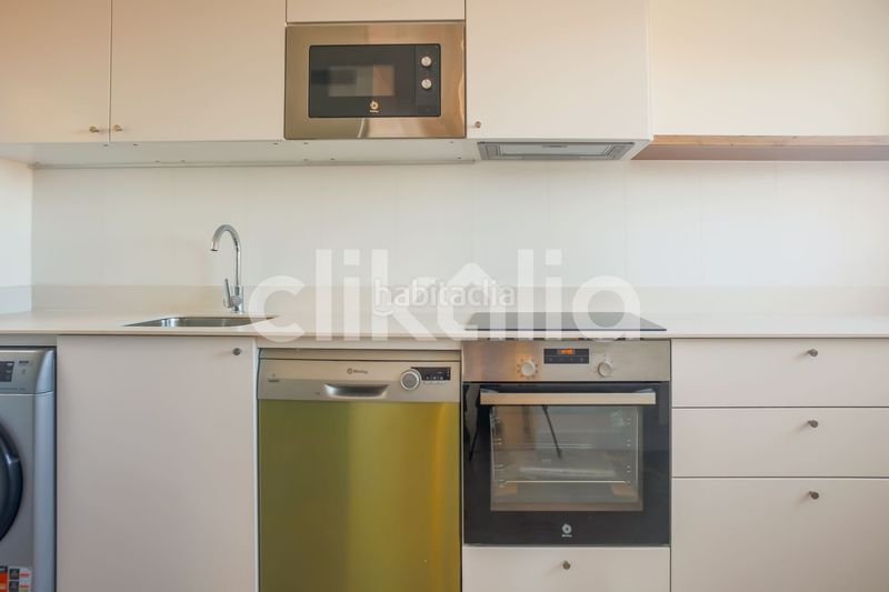 Foto 9e72264c-8ef3-49af-a97f-305acc71de67. Pis amb calefacció a Los Cármenes Madrid