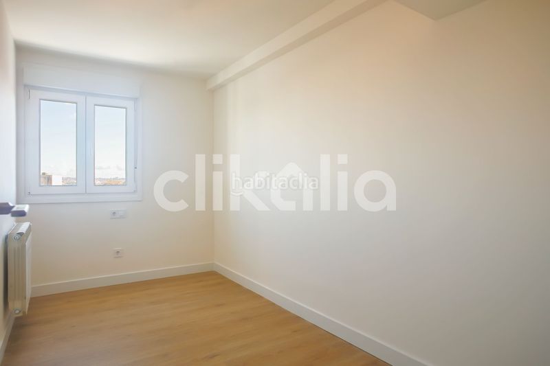 Foto e3feea43-1ad5-4a5e-8909-2129ac03b397. Pis amb calefacció a Los Cármenes Madrid