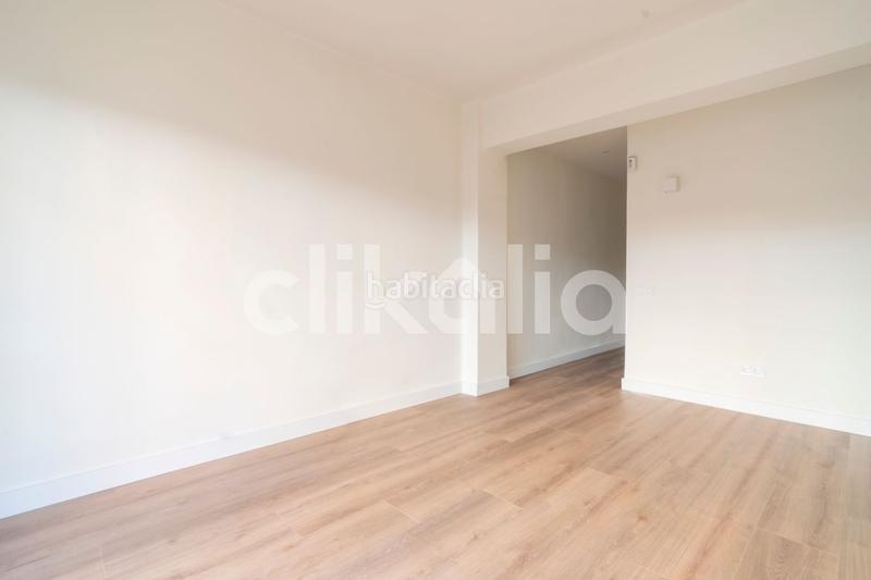 Foto 6d8b2f7b-be21-40e8-9877-14d179de57d9. Lloguer pis a Aiora Valencia