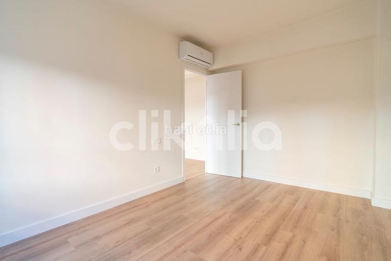 Foto afbd584a-ee32-4898-a178-e9c1e0533f83. Alquiler piso en Aiora Valencia