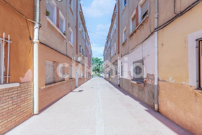 Foto 170d8c85-881f-4b78-bfa6-b6124861be5f. Pis a Benaguasil