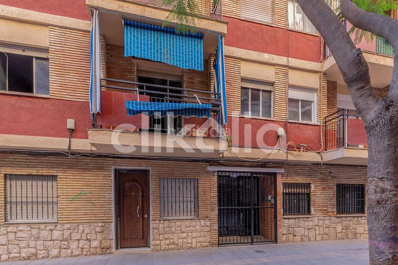 Foto f443093c-7ebf-4567-a4ab-a8530cdc632d. Pis a Plaza Elíptica - República Argentina Gandia