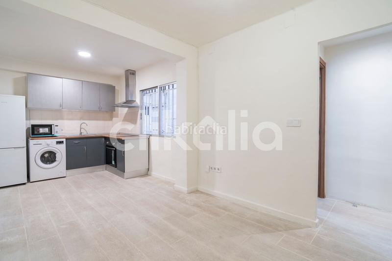 Foto 6c0f16cf-d665-4df4-b013-c0719e26b9db. Affitto appartamento in Torrefiel Valencia