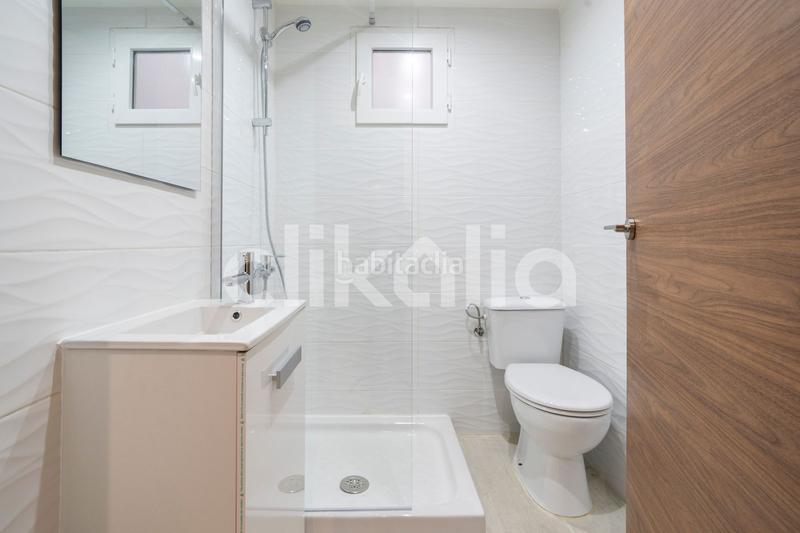 Foto 6c880f61-6e92-458a-ae79-ab4e4446b619. Alquiler piso en Torrefiel Valencia