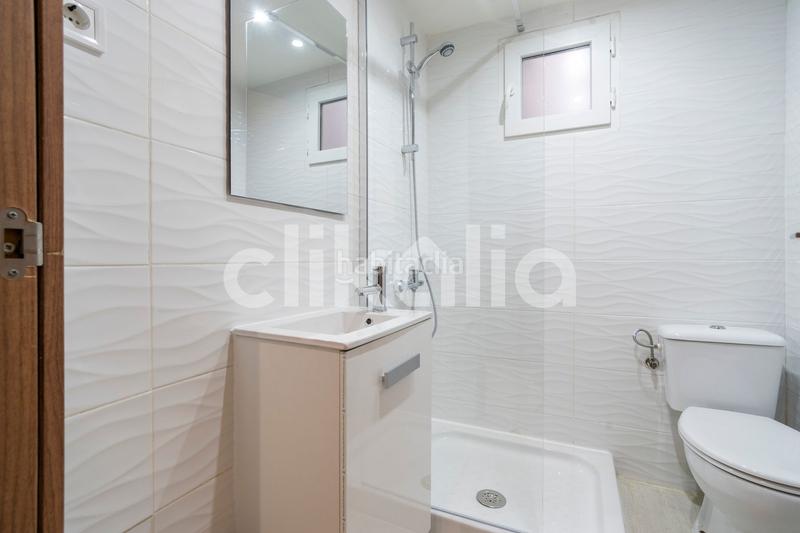 Foto cbc4b407-4fa9-47ad-93ac-b31eaa530c38. Alquiler piso en Torrefiel Valencia