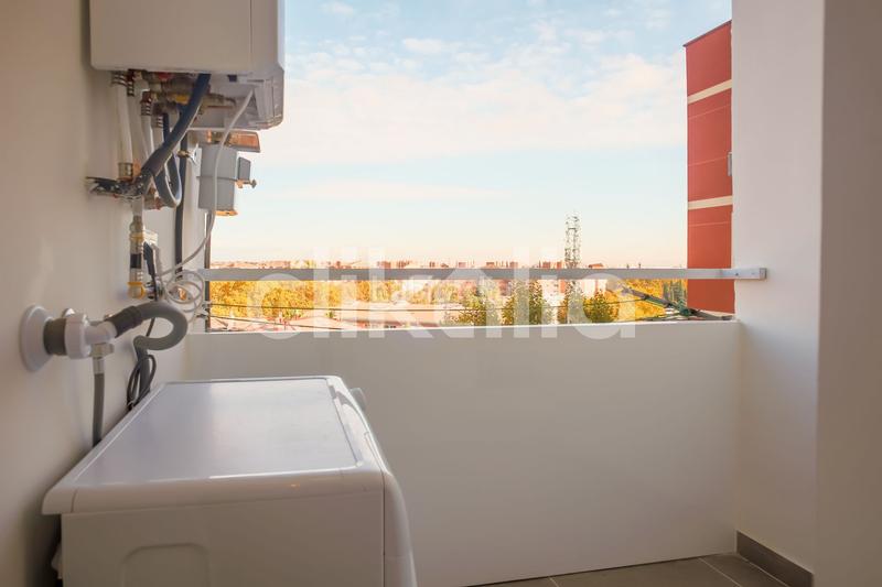 Foto 34cf4e3d-c879-4b20-9530-29bb5adb0cdf. Rent flat with heating in Juan de la Cierva Getafe