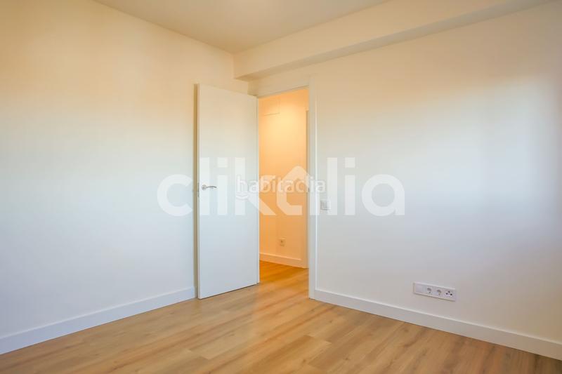 Foto c716b889-77e5-4fab-bc35-c142ce2f1fad. Rent flat with heating in Juan de la Cierva Getafe