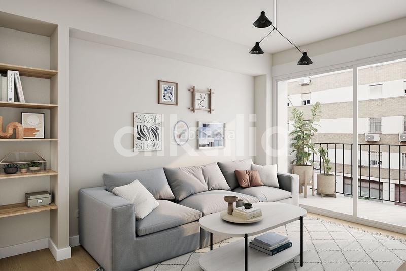 Foto f0156798-2d9f-4b80-881c-d7c2fd715d95. Etagenwohnung mit parking in Cruz Roja Sevilla