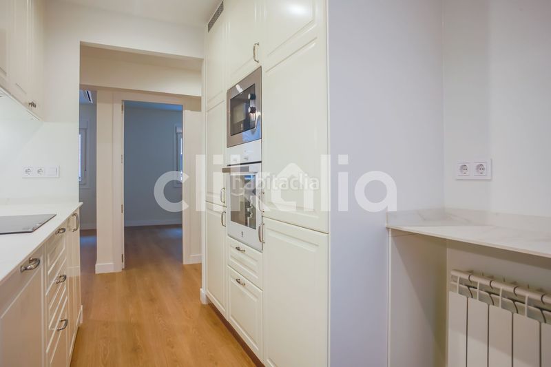 Foto 0cf433c9-7439-4e93-8b72-73354a058b3a. Pis amb calefacció a Ciudad Jardín Madrid