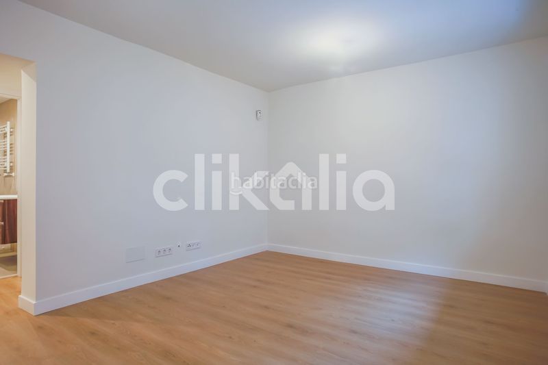 Foto 11875fee-5e61-458b-9212-aad60dbb6c28. Pis amb calefacció a Ciudad Jardín Madrid