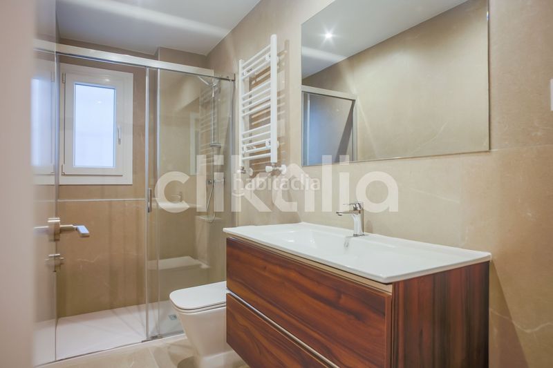 Foto 12538e4a-cd75-4a4c-8310-d638e4fff4b0. Pis amb calefacció a Ciudad Jardín Madrid