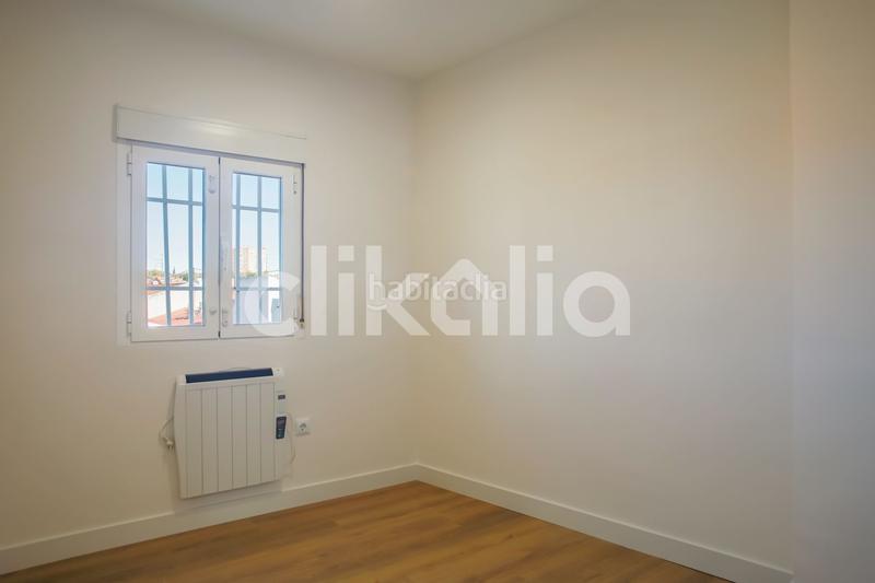 Foto 854cf531-b54a-42f9-866c-b64f11ac19fb. Lloguer pis amb calefacció a Valdezarza Madrid