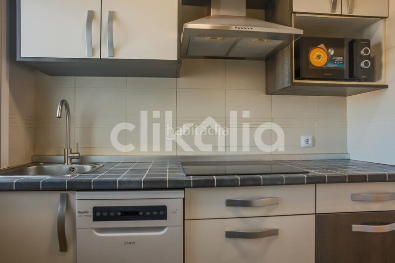 Foto 7b2f1627-d2f5-4ca6-92a7-33c4a6b510d2. Alquiler piso en Valdezarza Madrid