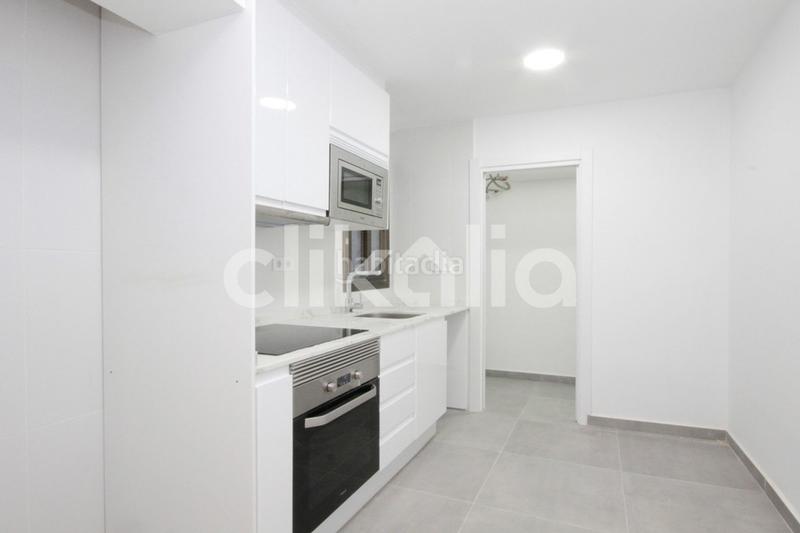 Foto 425c5062-868b-4c02-b13b-b4dffaceb59b. Etagenwohnung in Sants Barcelona