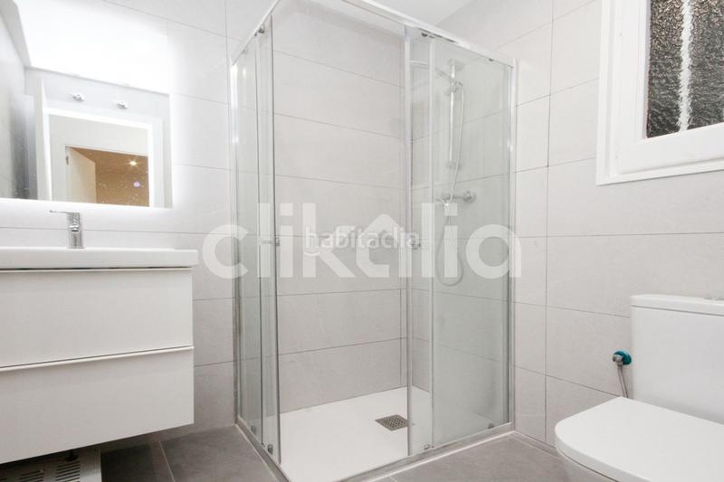 Foto a8611fb4-4e5e-47ca-9543-5b01f41e8316. Etagenwohnung in Sants Barcelona