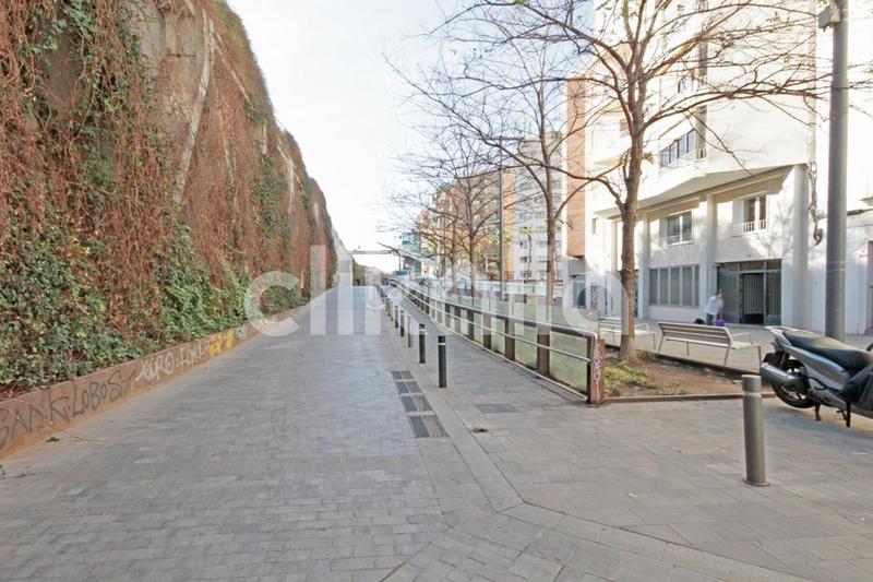 Foto d18a37d4-f3c5-46ee-823c-788adba2b2e9. Etagenwohnung in Sants Barcelona