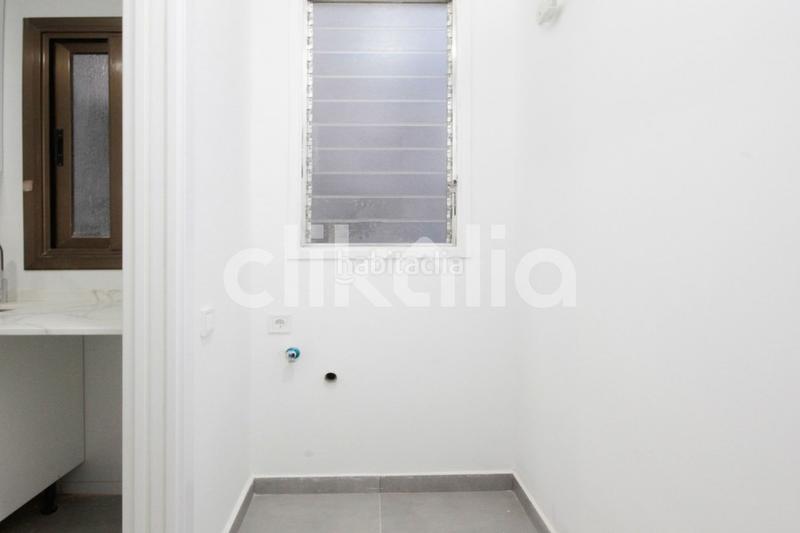 Foto 53fbf8fe-abf9-4a0e-a9d1-2bafa706fe89. Pis a Sants Barcelona