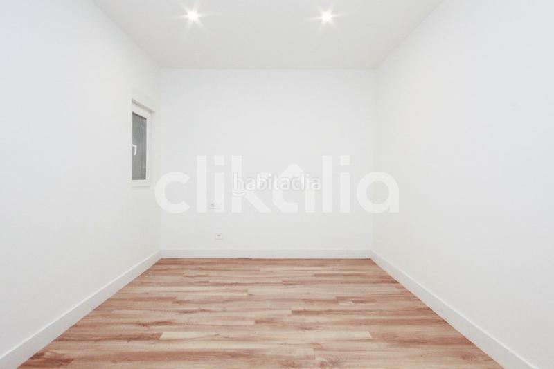 Foto 933975d5-99fa-4c2c-93f7-343f8ee9459d. Pis a Sants Barcelona