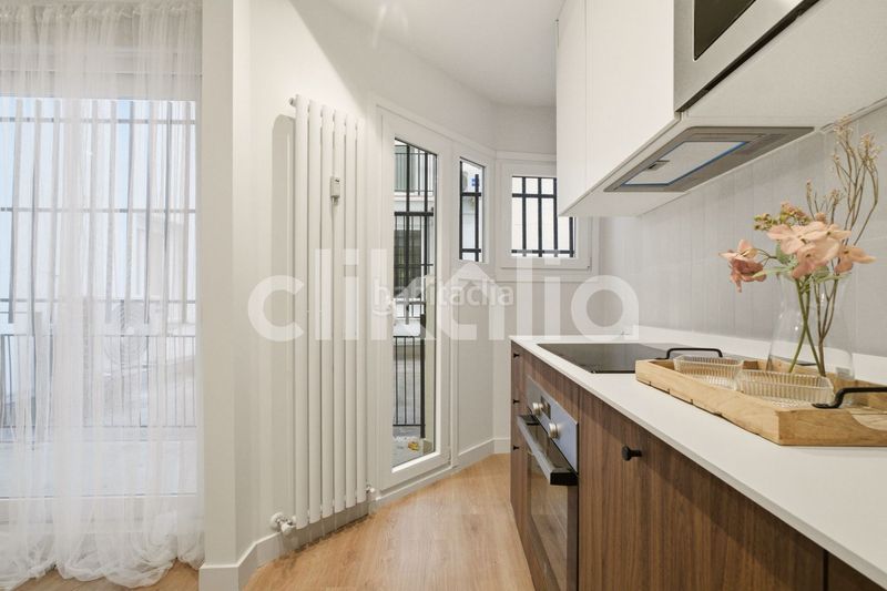 Foto ab4ff2de-9dbd-4d37-b453-37d10e9d47fd. Pis amb calefacció a Ríos Rosas-Nuevos Ministerios Madrid