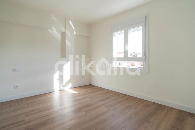 Foto b6c921a8-7693-4781-9395-de02f07c1ec1. Rent flat in Centro Ciudad Paterna