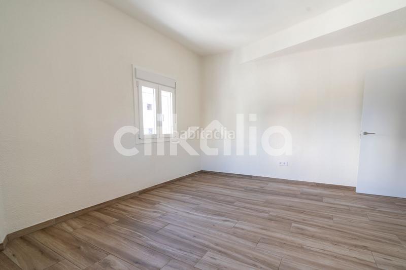 Foto 6ced2060-b223-4e80-bf6f-405f3669fee1. Rent flat in El Mercado Manises