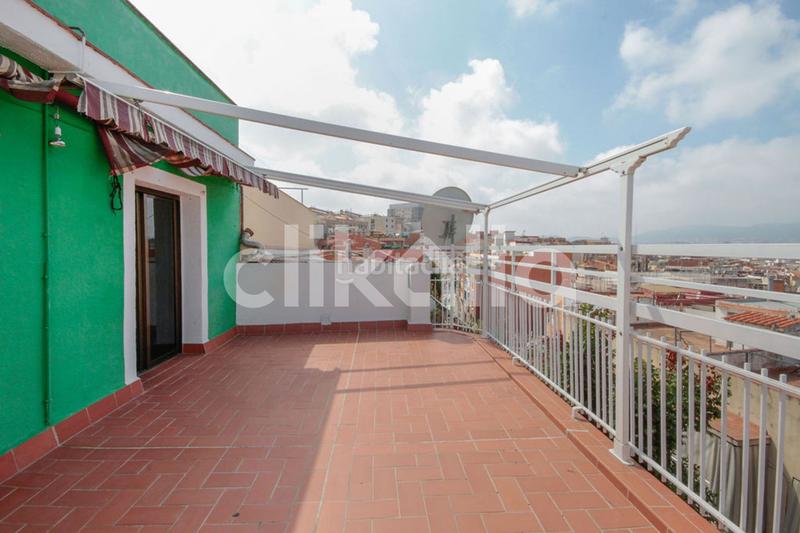 Foto a33ec227-f767-411c-bf64-455c6a1ee825. Àtic a Santa Rosa Santa Coloma de Gramenet